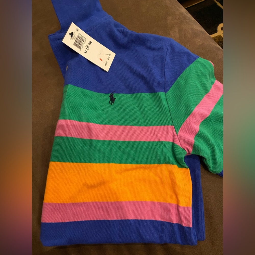 Polo - Picture 2 of 5